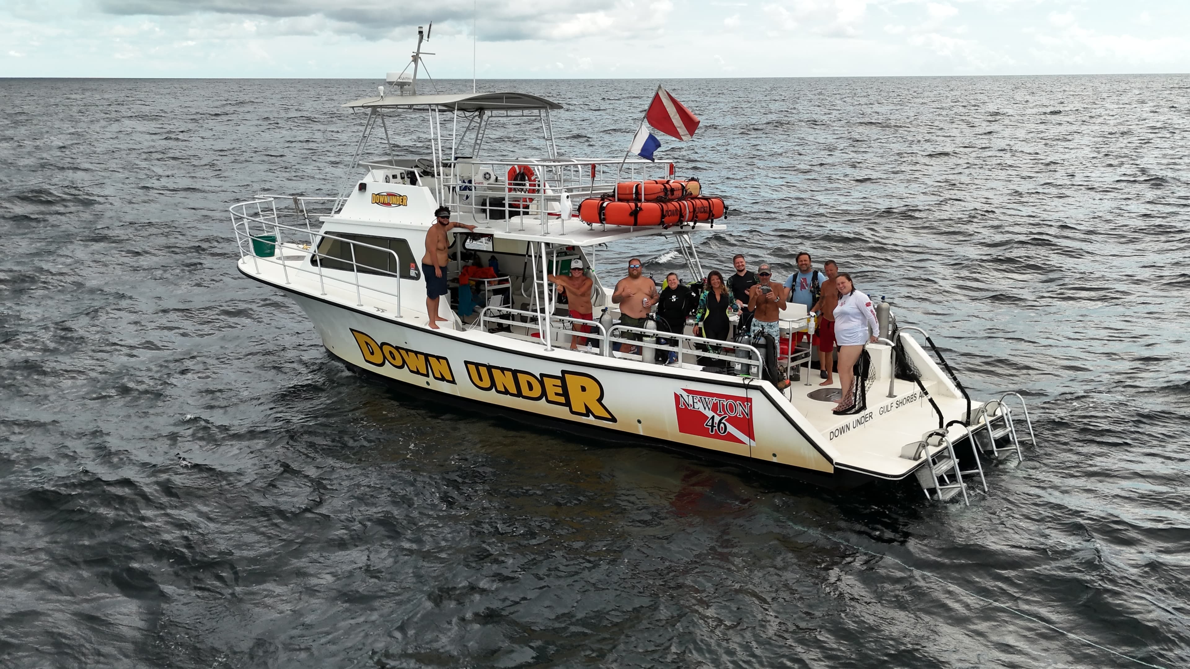 The Down Under dive boat crew.